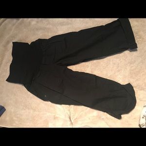 Maternity black cargo Capri